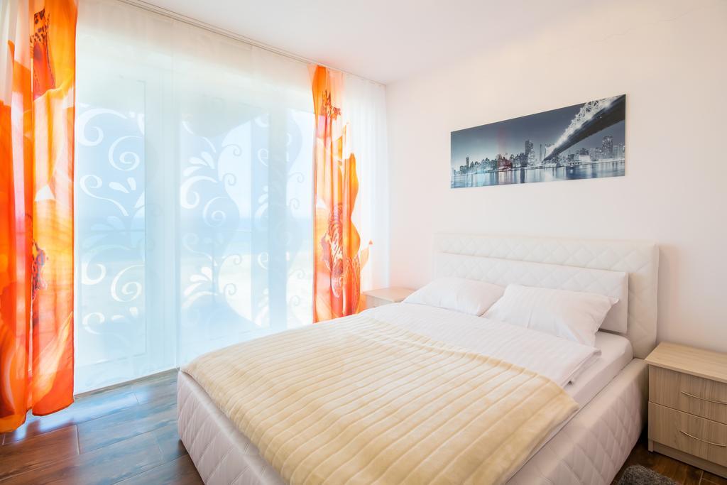 Apartamenty Amon Z Widokiem Na Morze Darlowko Ngoại thất bức ảnh
