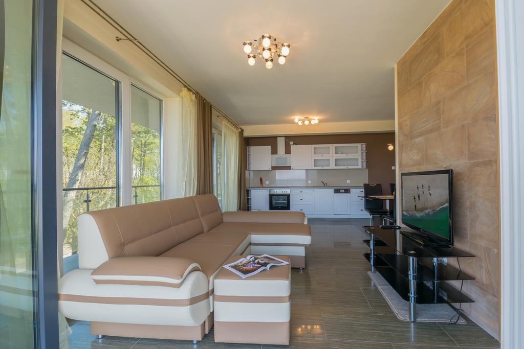 Apartamenty Amon Z Widokiem Na Morze Darlowko Ngoại thất bức ảnh