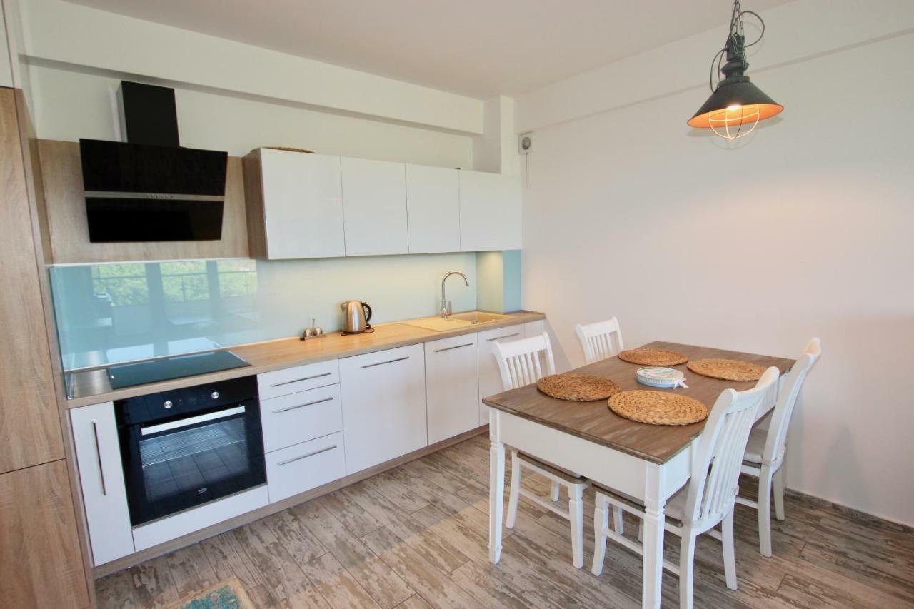 Apartamenty Amon Z Widokiem Na Morze Darlowko Ngoại thất bức ảnh